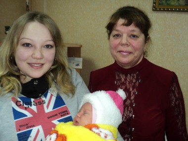 Сотой новорожденной в 2012 году стала Полина Костина